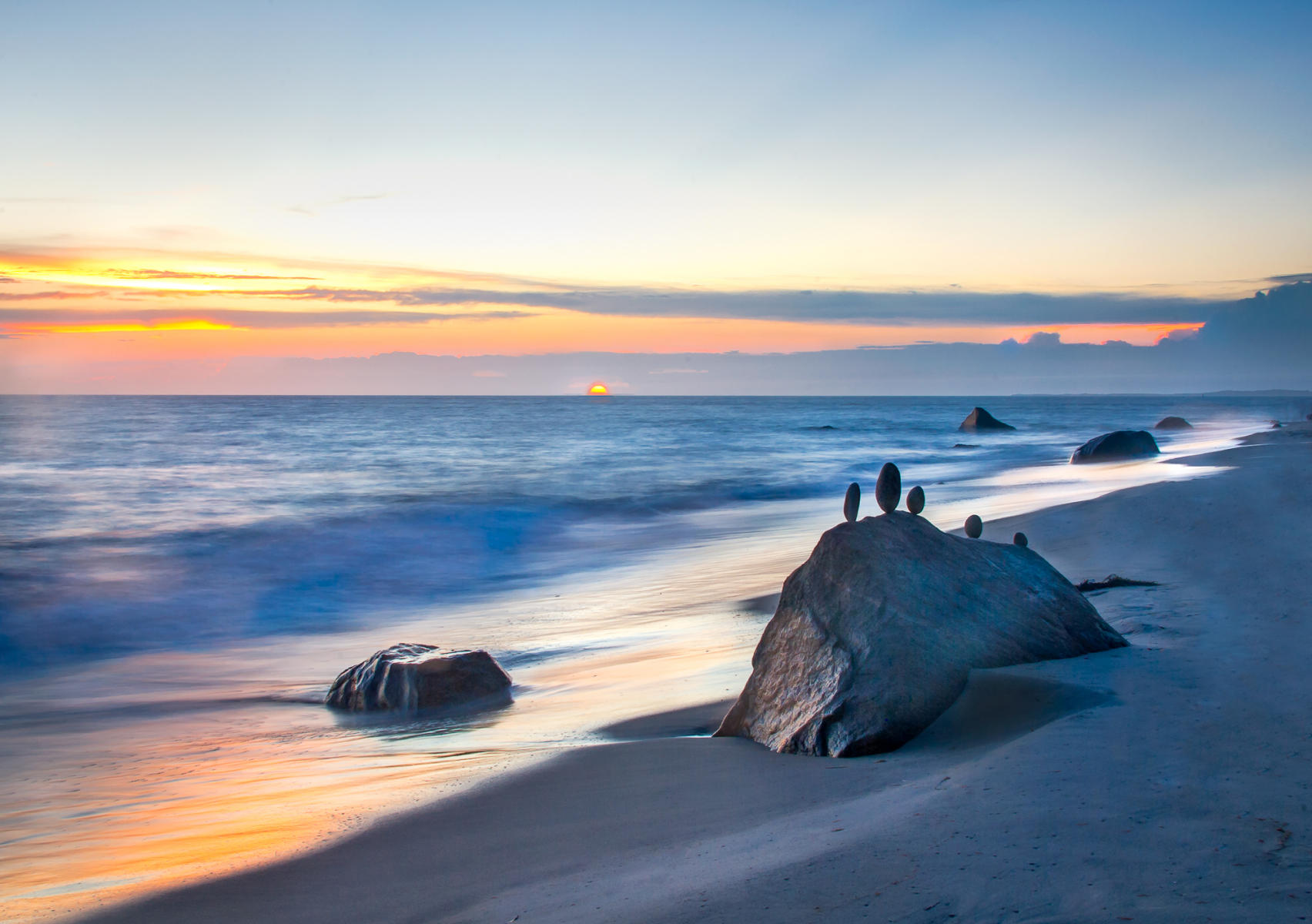 Aquinnah Rocks